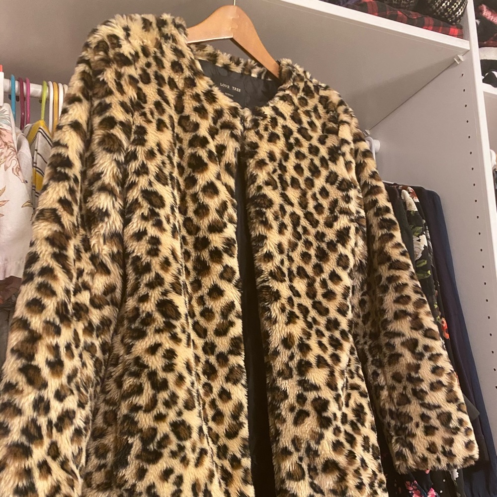 Leopard Print Faux Fur Coat - Picture 3 of 8